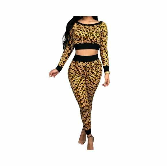 2019 🆕 Elegant Printed 2 pc Set
💋 - Picture 2 of 5